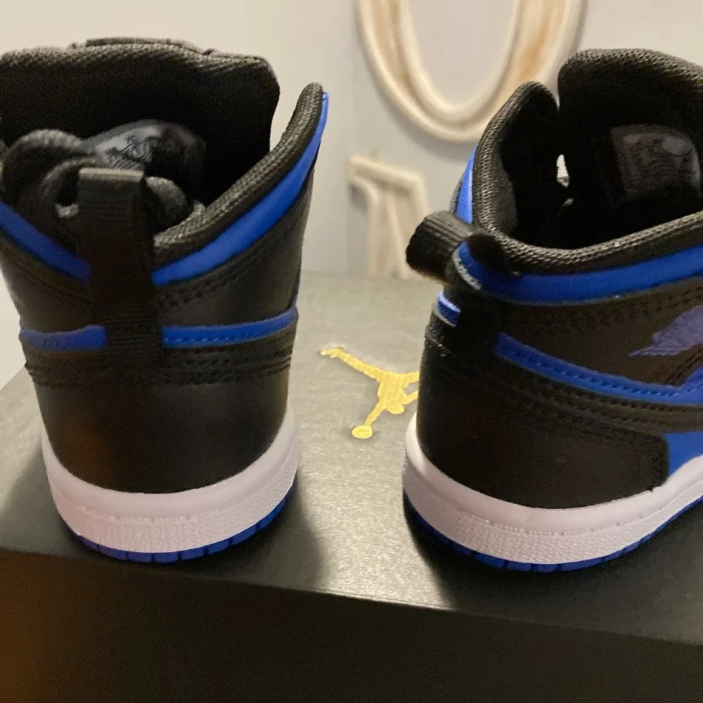 Jordan - Picture 4 of 4